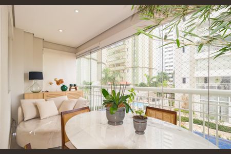 Apartamento à venda com 86m², 3 quartos e 1 vaga Apartamento à venda com 86m², 3 quartos e 1 vagaVaranda