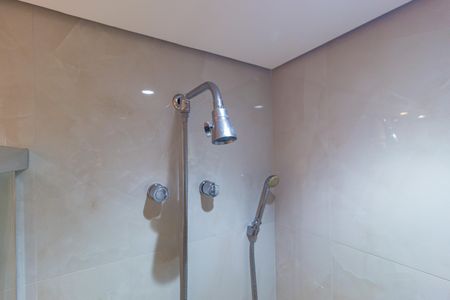 Apartamento à venda com 86m², 3 quartos e 1 vaga Apartamento à venda com 86m², 3 quartos e 1 vagaDetalhe Banheiro - Suíte 1