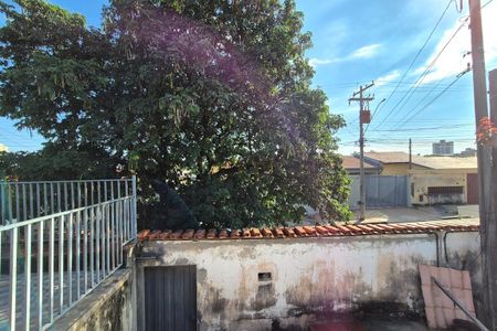 Casa à venda com 350m², 3 quartos e 4 vagas Casa à venda com 350m², 3 quartos e 4 vagasVista da Varanda