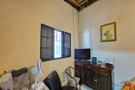 Casa à venda com 350m², 3 quartos e 4 vagas Casa à venda com 350m², 3 quartos e 4 vagasSala