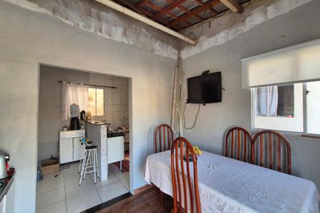 Casa à venda com 350m², 3 quartos e 4 vagas Casa à venda com 350m², 3 quartos e 4 vagasCopa