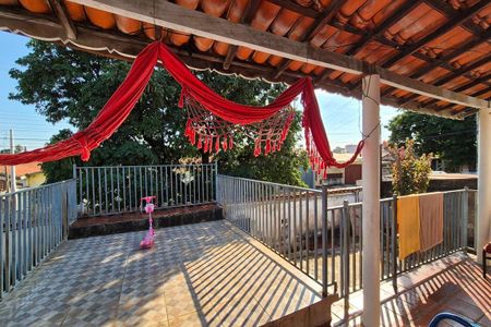 Casa à venda com 350m², 3 quartos e 4 vagas Casa à venda com 350m², 3 quartos e 4 vagasVista do Quarto 1