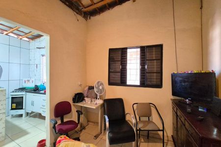Casa à venda com 350m², 3 quartos e 4 vagas Casa à venda com 350m², 3 quartos e 4 vagasSala