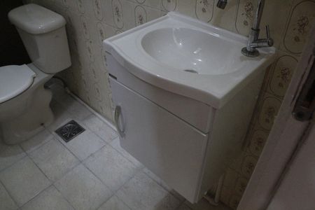 Apartamento à venda com 82m², 2 quartos e 1 vagaBanheiro Social