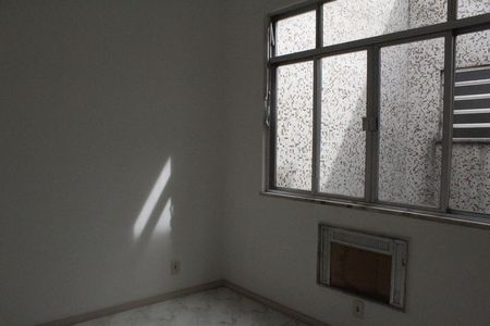 Apartamento à venda com 82m², 2 quartos e 1 vagaQuarto 2