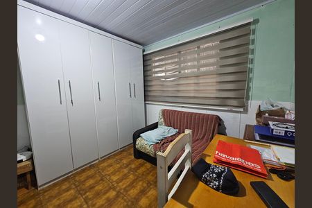 Casa à venda com 70m², 3 quartos e 2 vagasQuarto 2