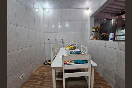 Casa à venda com 70m², 3 quartos e 2 vagasCozinha