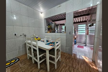 Casa à venda com 70m², 3 quartos e 2 vagasCozinha