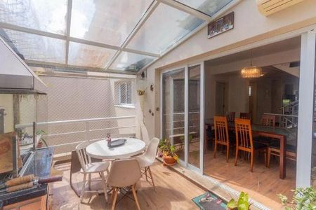 Casa à venda com 277m², 3 quartos e 4 vagas