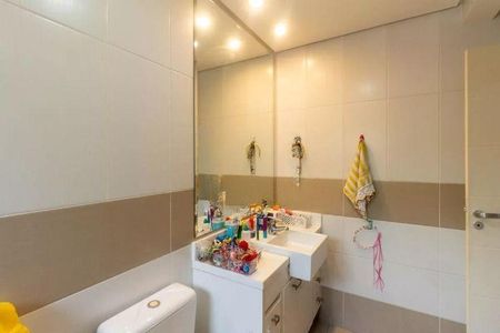 Casa à venda com 277m², 3 quartos e 4 vagas
