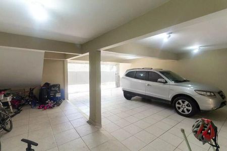 Casa à venda com 277m², 3 quartos e 4 vagas