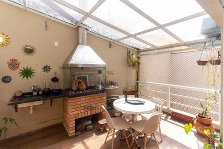 Casa à venda com 277m², 3 quartos e 4 vagas