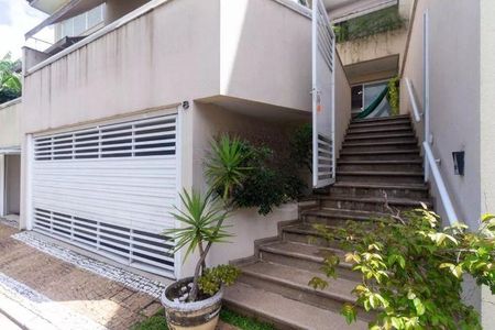 Casa à venda com 277m², 3 quartos e 4 vagas