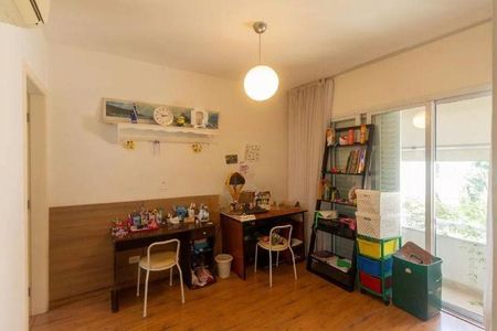 Casa à venda com 277m², 3 quartos e 4 vagas