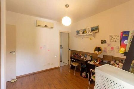 Casa à venda com 277m², 3 quartos e 4 vagas