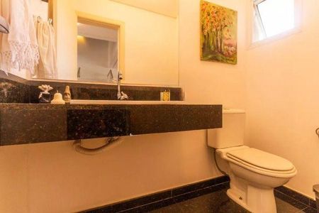 Casa à venda com 277m², 3 quartos e 4 vagas