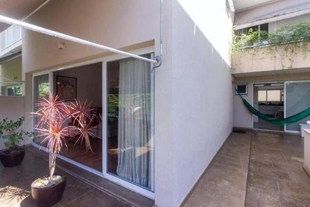 Casa à venda com 277m², 3 quartos e 4 vagas