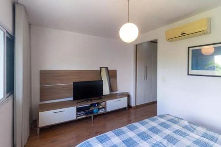 Casa à venda com 277m², 3 quartos e 4 vagas
