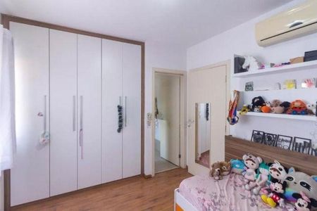 Casa à venda com 277m², 3 quartos e 4 vagas