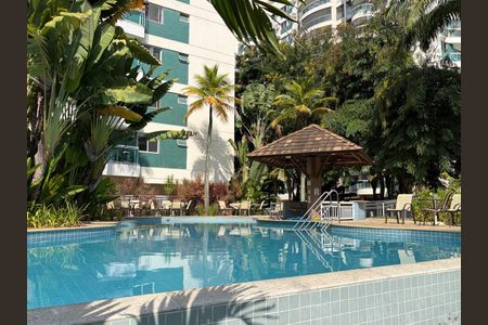 Apartamento à venda com 90m², 3 quartos e 1 vaga Apartamento à venda com 90m², 3 quartos e 1 vagaÁrea comum - Piscina