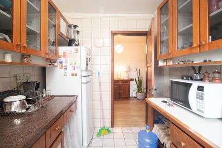 Apartamento para alugar com 115m², 2 quartos e 2 vagasCozinha e Área de Serviço