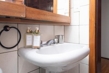 Apartamento para alugar com 115m², 2 quartos e 2 vagasBanheiro do Quarto 1