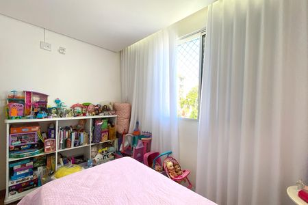 Apartamento à venda com 167m², 3 quartos e 2 vagas Apartamento à venda com 167m², 3 quartos e 2 vagasQuarto 3