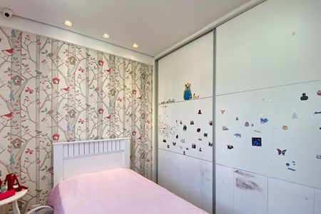 Apartamento à venda com 167m², 3 quartos e 2 vagas Apartamento à venda com 167m², 3 quartos e 2 vagasQuarto 3