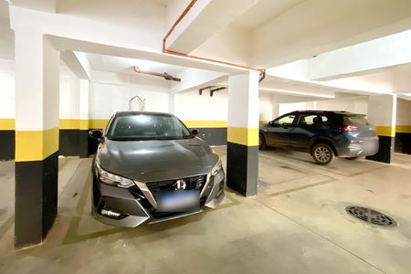 Apartamento à venda com 167m², 3 quartos e 2 vagas Apartamento à venda com 167m², 3 quartos e 2 vagasVagas