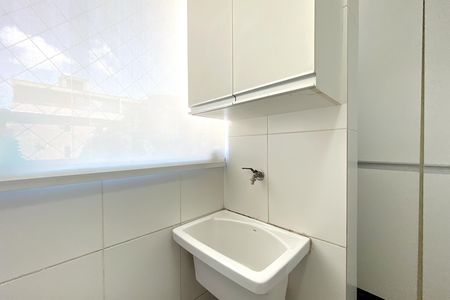 Apartamento à venda com 167m², 3 quartos e 2 vagas Apartamento à venda com 167m², 3 quartos e 2 vagasÁrea de Serviço