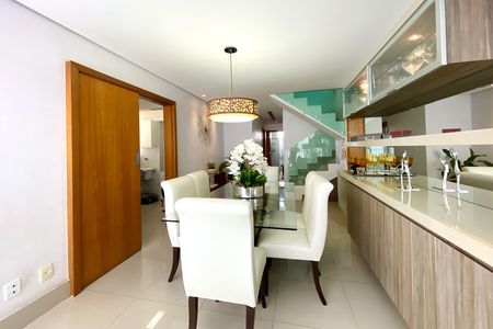 Sala de apartamento à venda com 3 quartos, 167m² em Sagrada Família, Belo Horizonte