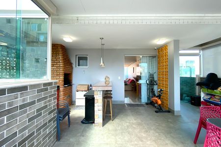 Apartamento à venda com 167m², 3 quartos e 2 vagas Apartamento à venda com 167m², 3 quartos e 2 vagasEspaço Gourmet
