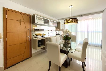 Apartamento à venda com 167m², 3 quartos e 2 vagas Apartamento à venda com 167m², 3 quartos e 2 vagasSala
