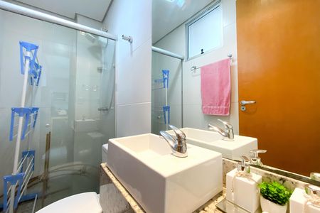 Apartamento à venda com 167m², 3 quartos e 2 vagas Apartamento à venda com 167m², 3 quartos e 2 vagasBanheiro Coberuta
