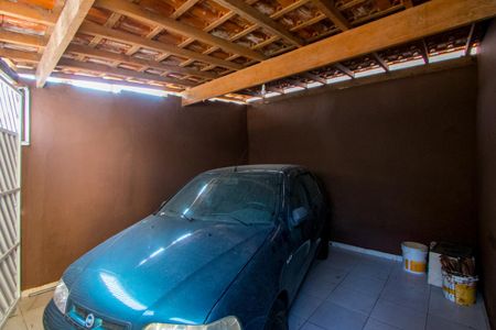 Casa à venda com 90m², 2 quartos e 2 vagas Casa à venda com 90m², 2 quartos e 2 vagasGaragem