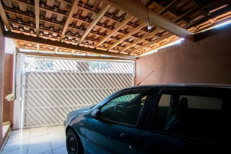 Casa à venda com 90m², 2 quartos e 2 vagas Casa à venda com 90m², 2 quartos e 2 vagasGaragem