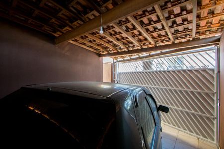 Garagem de casa à venda com 2 quartos, 90m² em Parque Sao Vicente, Santo André