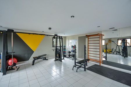 Apartamento à venda com 74m², 3 quartos e 2 vagas Apartamento à venda com 74m², 3 quartos e 2 vagasÁrea comum - Academia