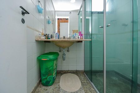 Apartamento à venda com 74m², 3 quartos e 2 vagas Apartamento à venda com 74m², 3 quartos e 2 vagasBanheiro