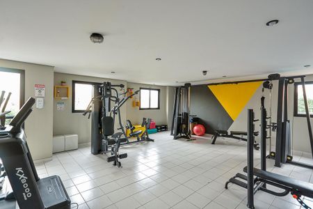 Apartamento à venda com 74m², 3 quartos e 2 vagas Apartamento à venda com 74m², 3 quartos e 2 vagasÁrea comum - Academia