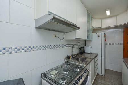 Apartamento à venda com 74m², 3 quartos e 2 vagas Apartamento à venda com 74m², 3 quartos e 2 vagasCozinha