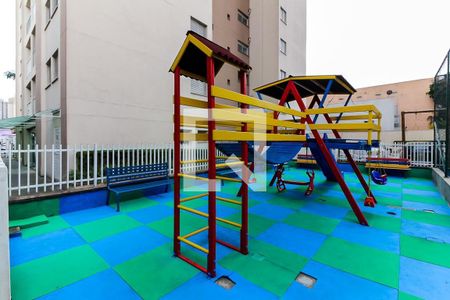 Apartamento à venda com 70m², 3 quartos e 1 vaga Apartamento à venda com 70m², 3 quartos e 1 vagaÁrea comum - Playground