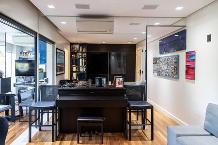 Sala de apartamento à venda com 2 quartos, 64m² em Itaim Bibi, São Paulo