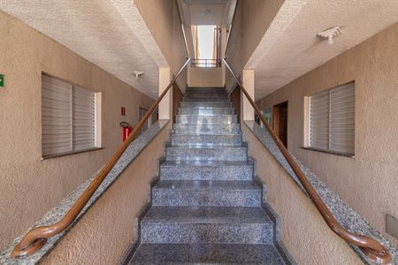 Apartamento à venda com 37m², 2 quartos e sem vagaÁrea Comum - Escada