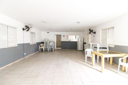 Apartamento à venda com 60m², 2 quartos e 1 vagaÁrea comum - Salão de festas