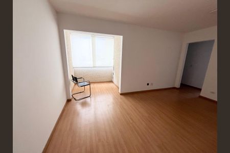 Apartamento à venda com 82m², 3 quartos e 2 vagasSala
