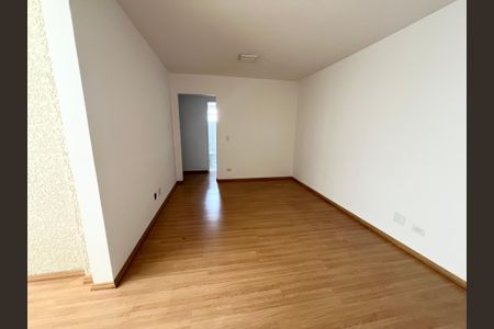 Apartamento à venda com 82m², 3 quartos e 2 vagasSala
