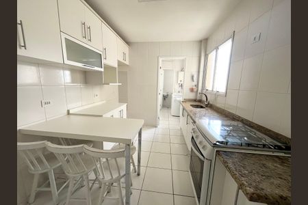 Apartamento à venda com 82m², 3 quartos e 2 vagasCozinha