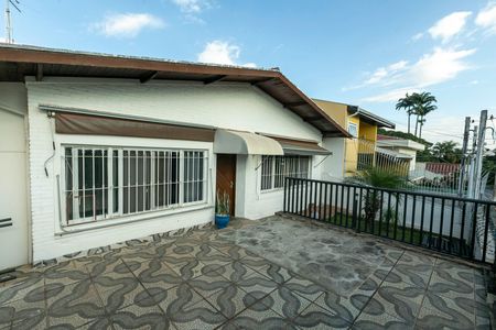 Casa à venda com 318m², 4 quartos e 2 vagasFACHADA DA CASA