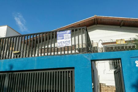 Casa à venda com 318m², 4 quartos e 2 vagasPLACA FACHADA